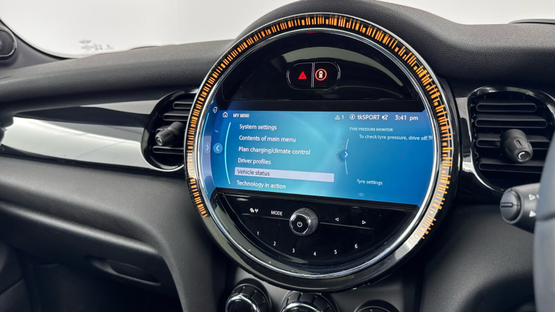 MINI Hatchback 135kW Cooper S Level 3 33kWh 3dr Auto Electric Hatchback